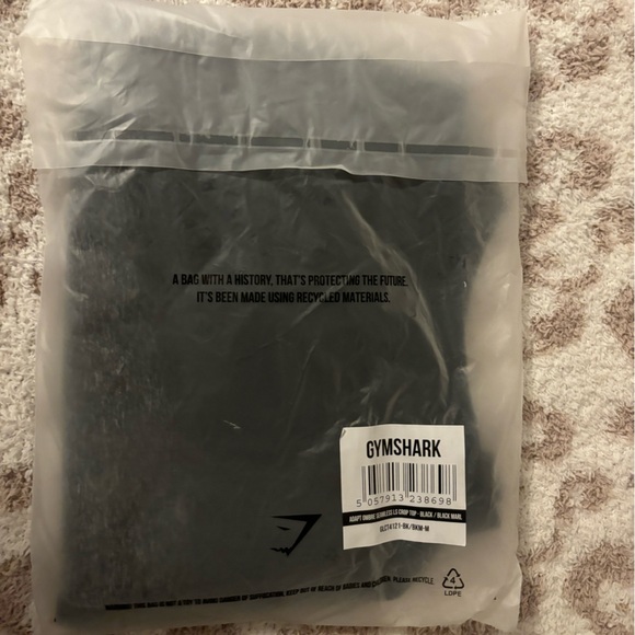 Gymshark Ombré Crop Top - Picture 8 of 9